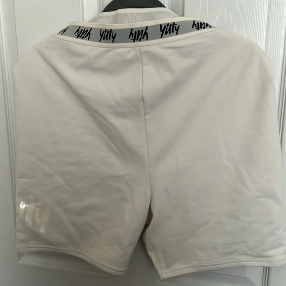 Yitty fabletics Major Label Shaping High Waist Logo Short - Picture 2 of 3